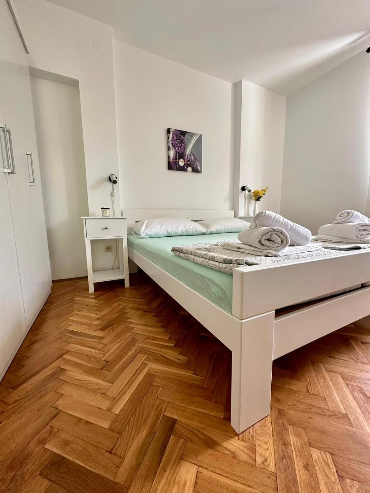 Delfin Apartments Задар Екстериор снимка