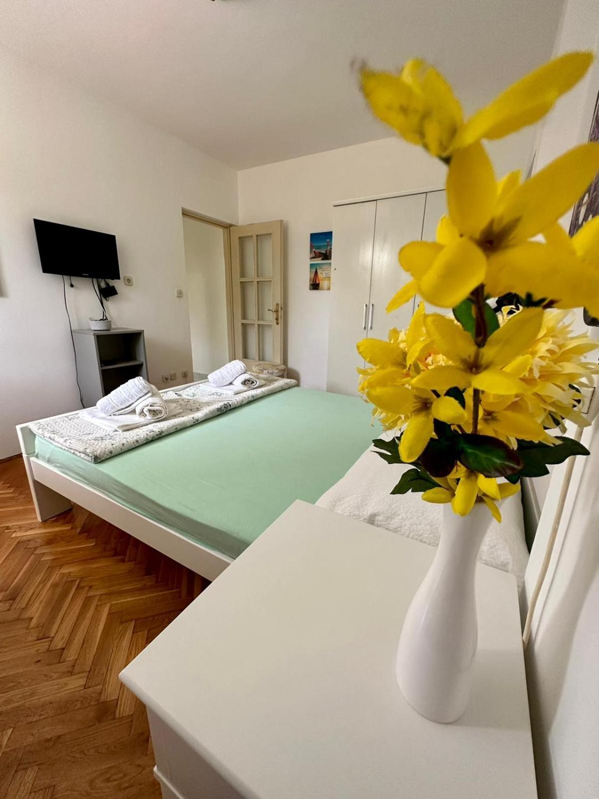 Delfin Apartments Задар Екстериор снимка